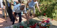 В Кувандыке на Аллее Славы состоялся митинг, посвященный Воздушно-десантным войскам России - Кувандыкский городской округ
